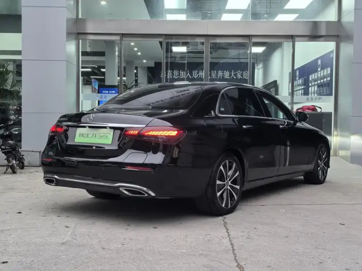 Mercedes-Benz E-Class PHEV 2022 Model Facelift E 350 e L sedan – фото 7
