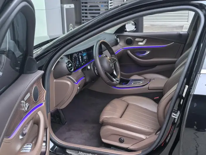 Mercedes-Benz E-Class PHEV 2022 Model Facelift E 350 e L sedan – фото 10