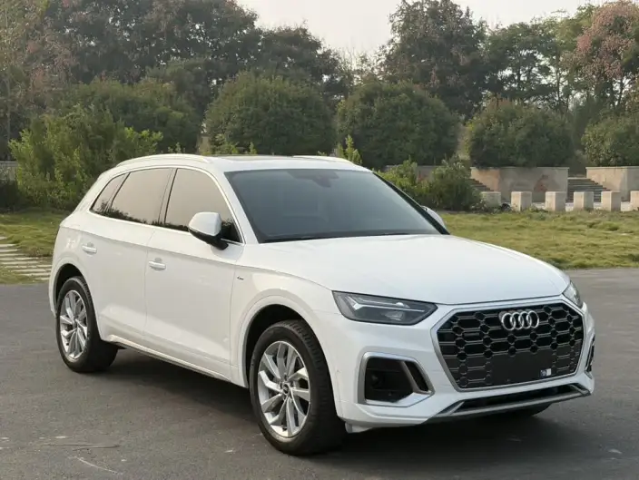 Audi Q5L 2022 Model Facelift 40T Luxury Dynamic Model