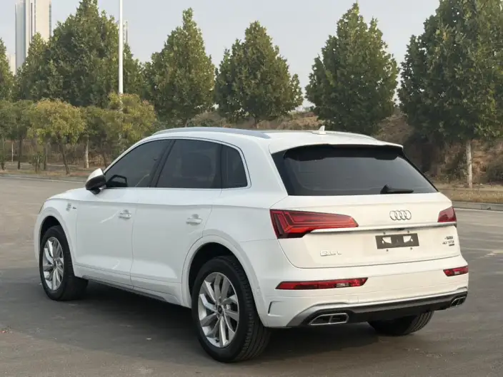 Audi Q5L 2022 Model Facelift 40T Luxury Dynamic Model – фото 5