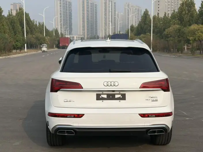Audi Q5L 2022 Model Facelift 40T Luxury Dynamic Model – фото 6