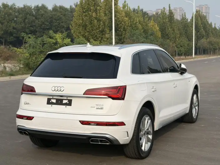 Audi Q5L 2022 Model Facelift 40T Luxury Dynamic Model – фото 7