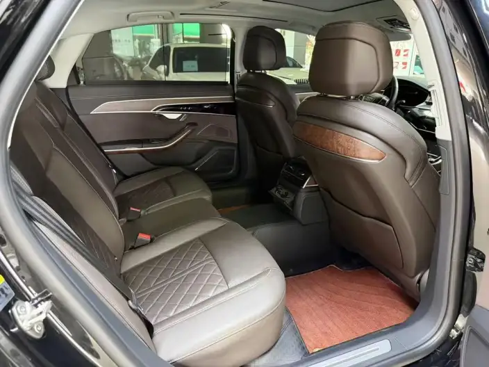 Audi A8 2023 Model A8L 50 TFSI quattro Exclusive Model – фото 9