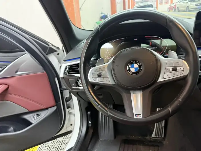 BMW 5 Series 2023 Model 530Li Leading Model M Sports Set – фото 9