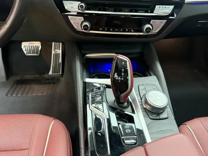 BMW 5 Series 2023 Model 530Li Leading Model M Sports Set – фото 10