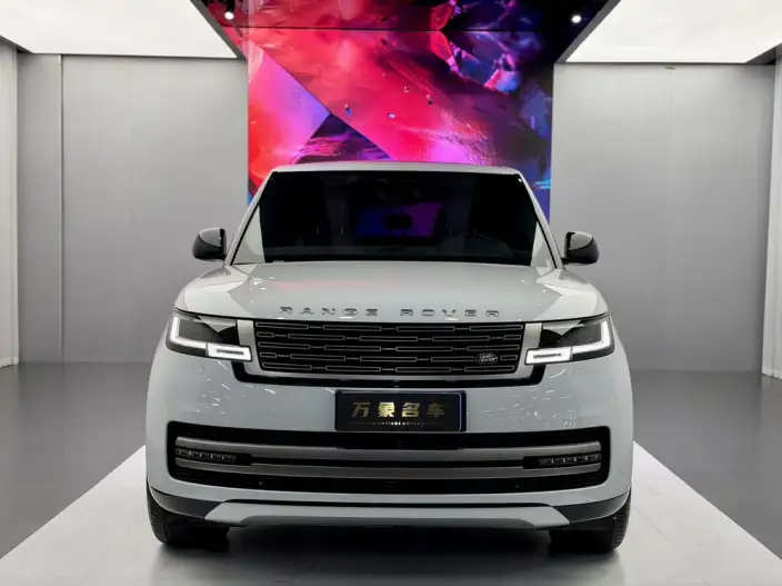 Range Rover 2023 Model 3.0 L6 360PS Shengshi Edition
