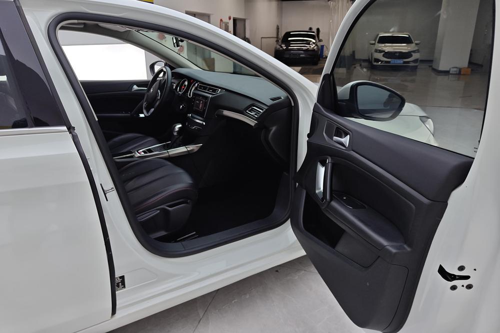 Peugeot 408 2015 1.2T Automatic Luxury – фото 10