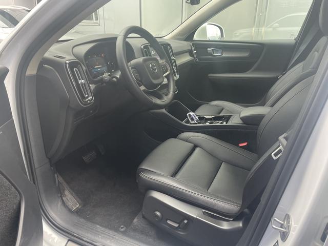 Volvo XC40 2025 Model B4 All-Wheel Drive Smart Long-Range Luxury Edition – фото 11