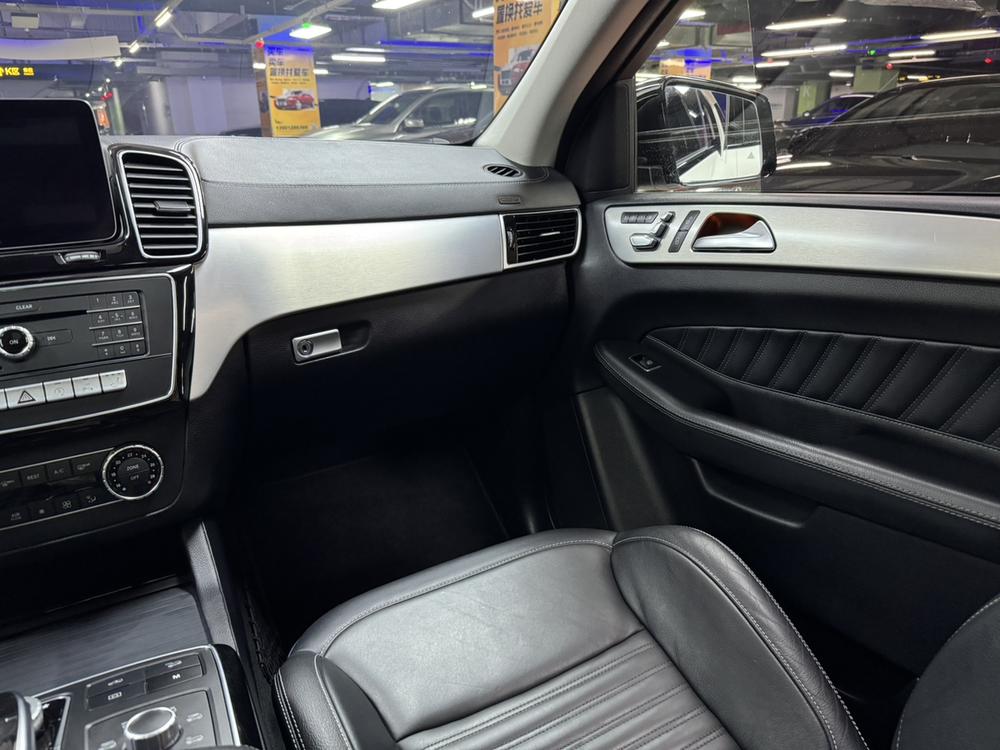 Mercedes-Benz GLE Coupe 2017 модификация GLE 450 AMG 4MATIC Jiao Stonic Внедорожник – фото 25
