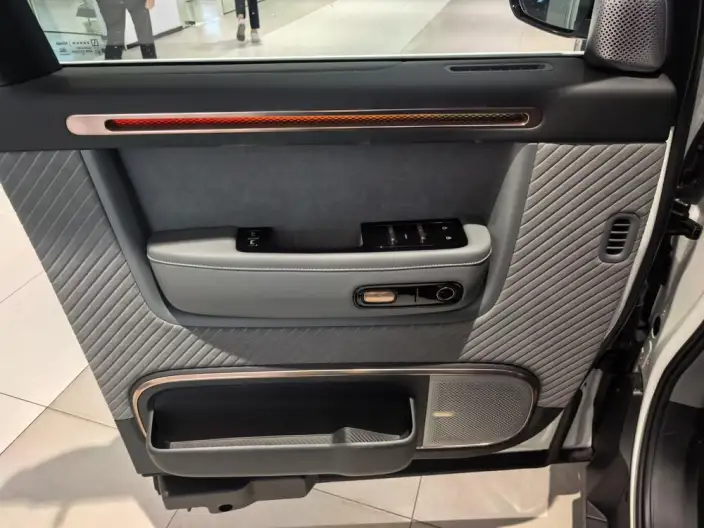 ZEEKR MIX 2025 Model 76kWh Smart Driving Edition – фото 5