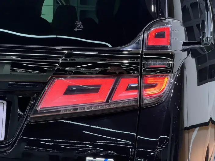 Vellfire 2022 Model Toyota Crown Hybrid Jin Shine Special Edition 2.5L HV Supreme Edition – фото 8