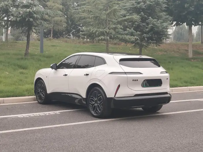 Avatr 07 2026 Model Ultra 4WD EV Edition – фото 4