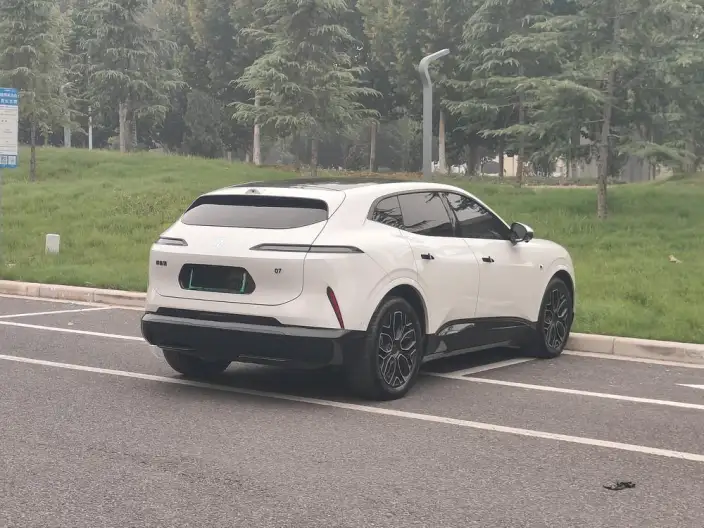 Avatr 07 2026 Model Ultra 4WD EV Edition – фото 6
