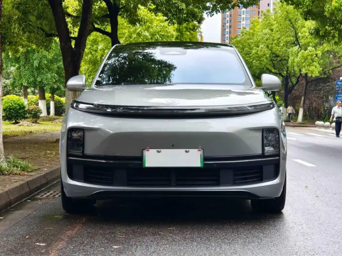 Li Auto L8 2023 Model Pro Edition