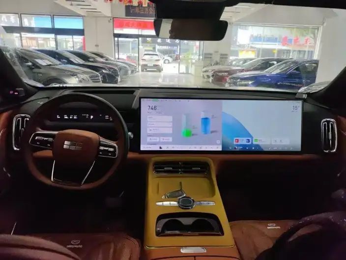 Geely M9 2025 Model 210km 4WD Pilot Edition – фото 7