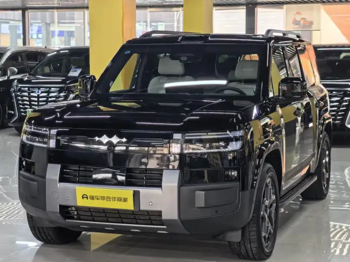 Titan 7 PHEV 2025 Model 190KM 4WD Ultra Edition