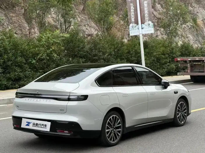 Leapmotor B01 2025 Model 650 Yuexiang Edition – фото 5
