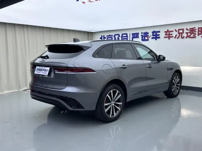 Jaguar F-PACE 2024 Model P250 R-Dynamic SE – фото 6