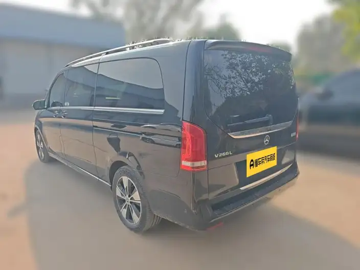Mercedes-Benz V-Class 2021 Model V 260 L Long wheelbase Premium Edition