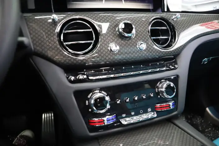 Ghost 2024 Model 6.7T Black Badge – фото 7
