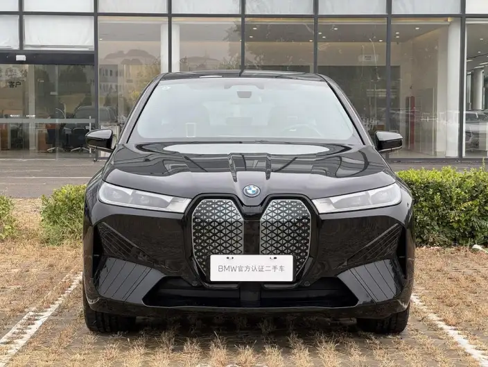 BMW iX 2022 Model xDrive40 – фото 2