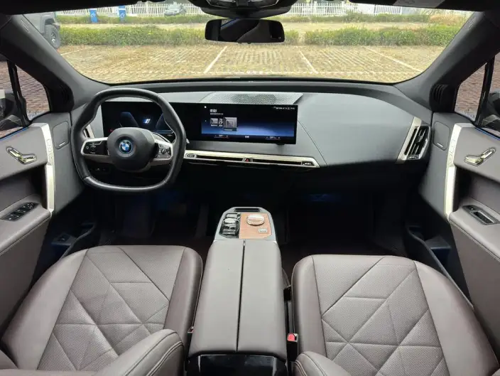 BMW iX 2022 Model xDrive40 – фото 8