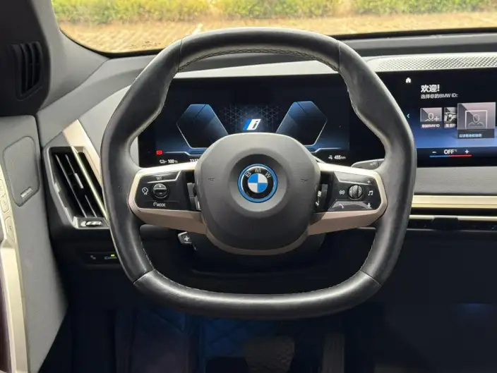 BMW iX 2022 Model xDrive40 – фото 10