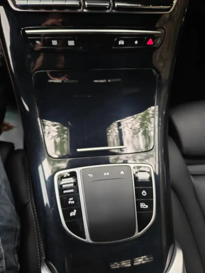 Mercedes-Benz EQC 2021 Model EQC 400 4MATIC – фото 8