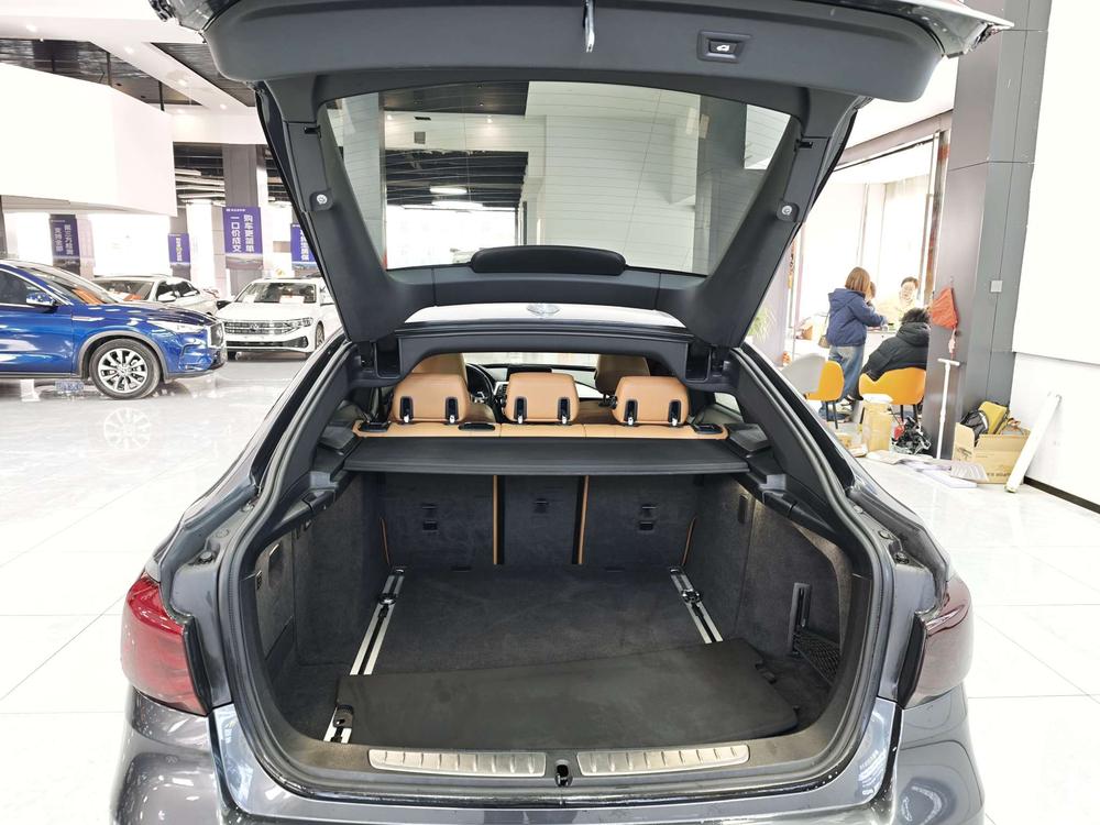 BMW 3 Series Gran Turismo Модель 2019 года 320i M Спорт тип – фото 26