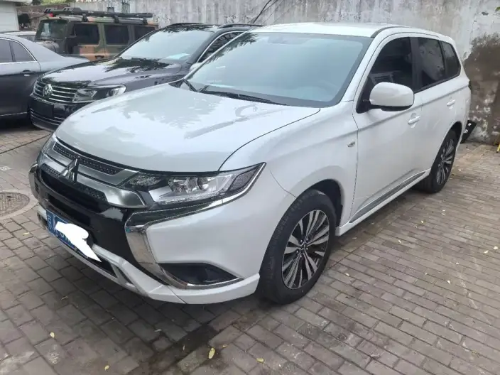 Mitsubishi Outlander 2021 Model 2.0L 2WD Smooth Ride Edition 5 seat – фото 1