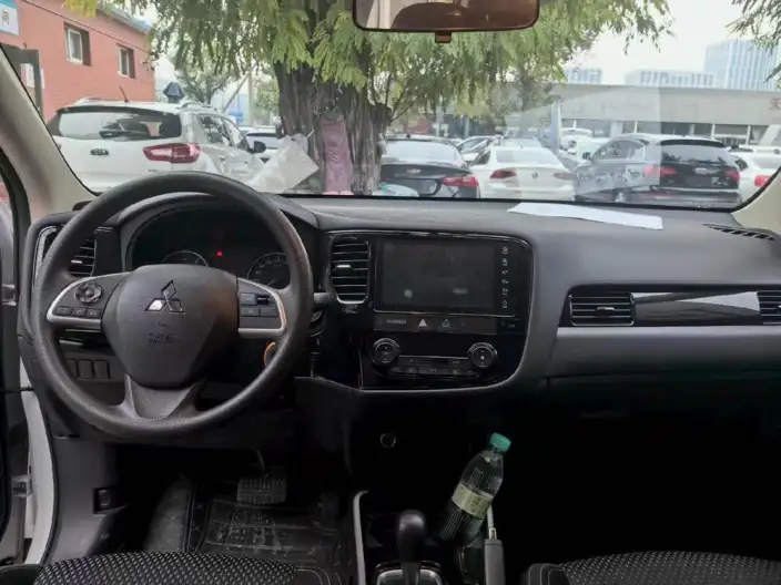 Mitsubishi Outlander 2021 Model 2.0L 2WD Smooth Ride Edition 5 seat – фото 6