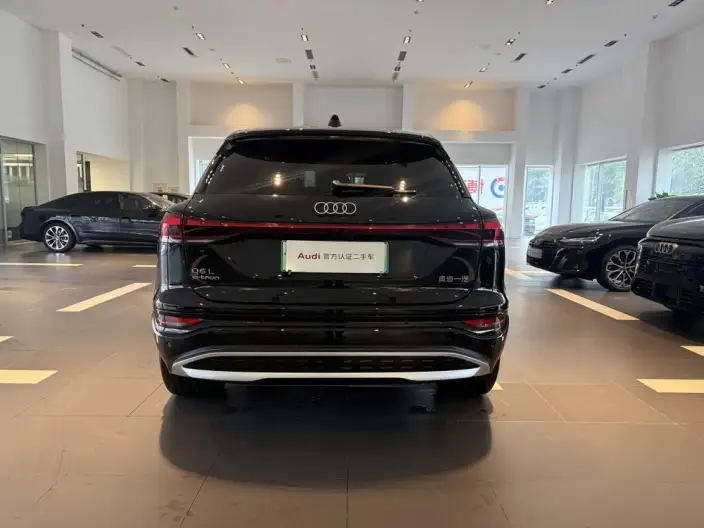 AUDI Q6L e-tron 2026 Model Ultra-long Endurance – фото 6