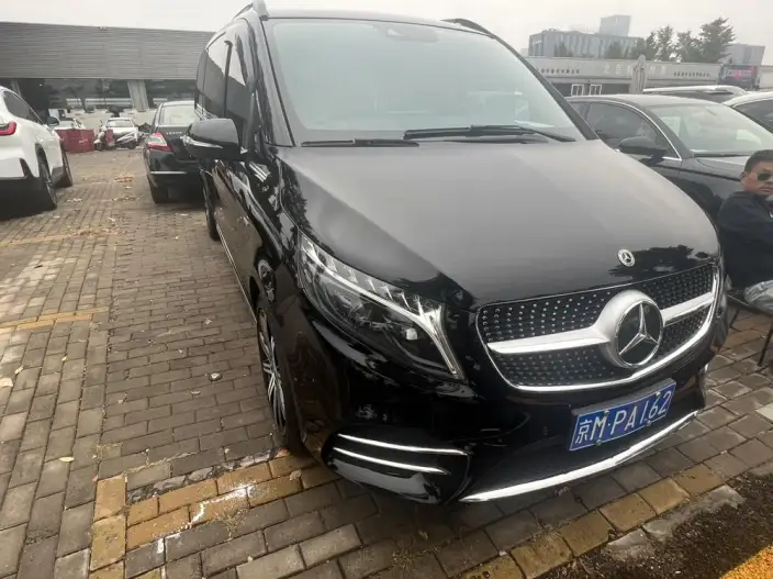 Mercedes-Benz V-Class 2022 Model V 260 L Long wheelbase Deluxe Edition
