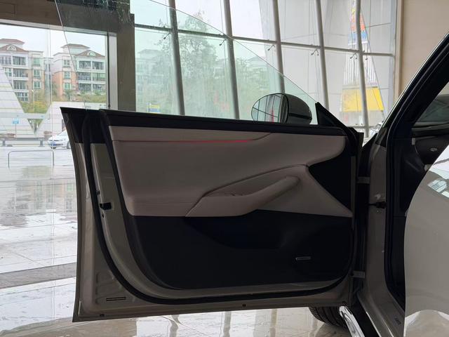 Xiaomi SU7 2024 RWD Standard Long Range – фото 16