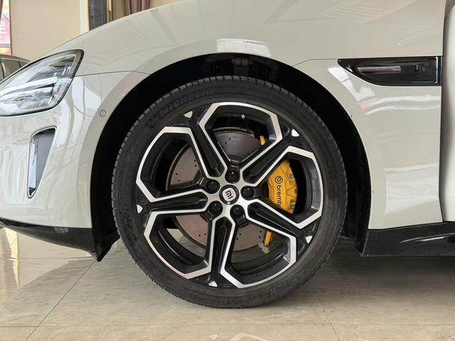Xiaomi SU7 2024 RWD Standard Long Range – фото 18