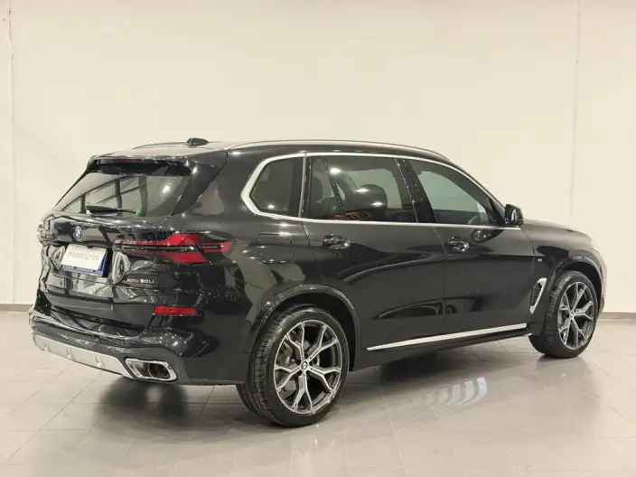 BMW X5 2025 Model xDrive30Li Exclusive Model M Sports Night Set – фото 5