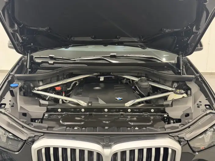 BMW X5 2025 Model xDrive30Li Exclusive Model M Sports Night Set – фото 6