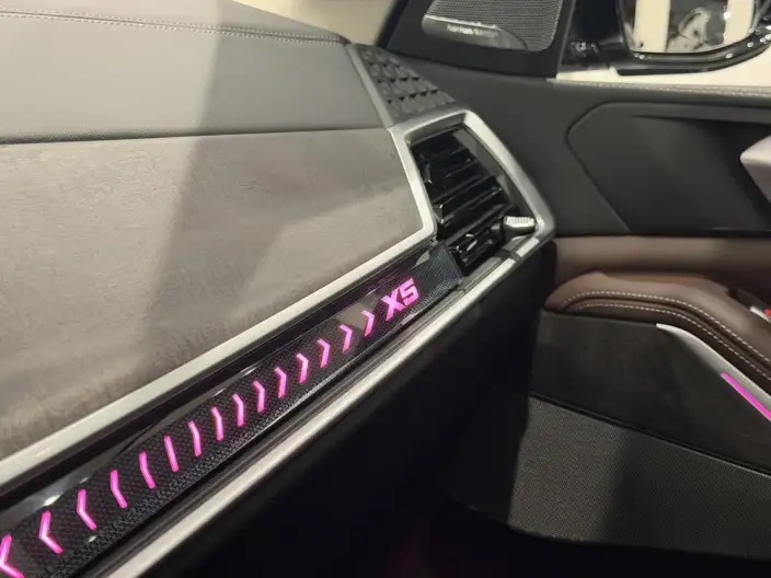 BMW X5 2025 Model xDrive30Li Exclusive Model M Sports Night Set – фото 7