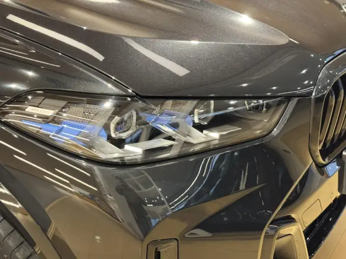 BMW X5 2023 Model xDrive40Li M Sports Set – фото 7