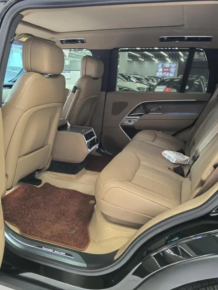 Range Rover 2026 Model 3.0 L6 400PS SE Long axis Edition