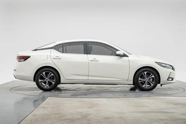 Nissan Sylphy 2022 Model 1.6L XL CVT Yuexiang Edition – фото 8