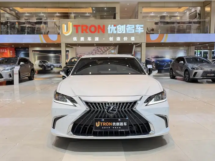 Lexus ES 2022 Model 200 Superior Edition – фото 2