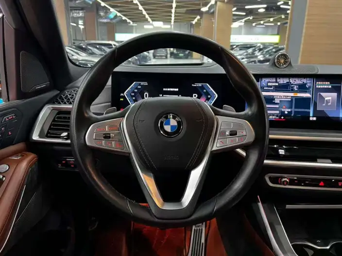 BMW X7 2023 Model xDrive40i Exclusive Model Luxury Set – фото 10