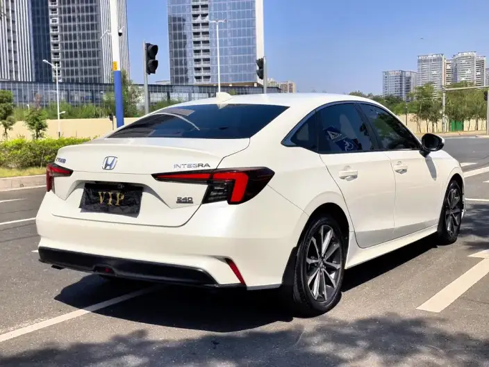 Model Ge 2023 Model 240TURBO CVT Deluxe Edition – фото 7