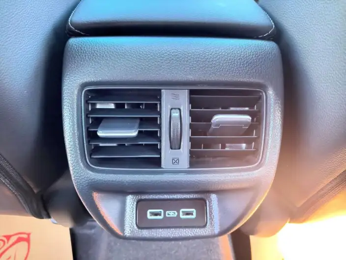 Model Ge 2023 Model 240TURBO CVT Deluxe Edition – фото 9
