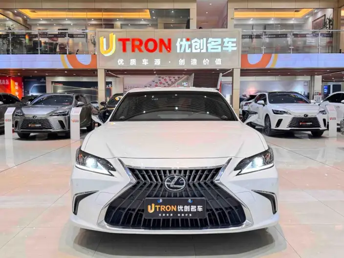 Lexus ES 2022 Model 200 Superior Edition