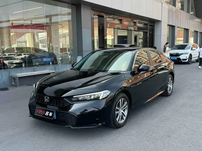 Honda Civic 2025 Model 240TURBO CVT Smart Fun Plus