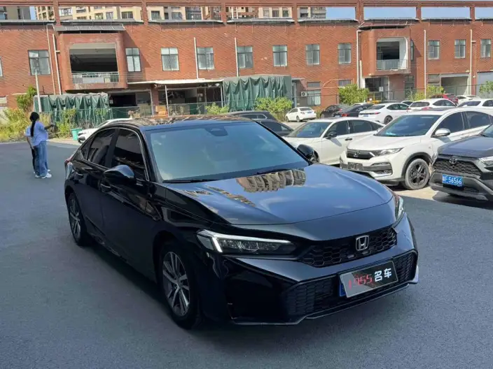 Honda Civic 2025 Model 240TURBO CVT Smart Fun Plus