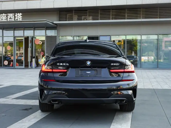 BMW 3 Series 2022 Model 330i M Sports Night Set