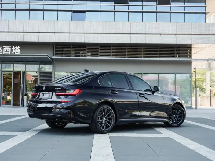 BMW 3 Series 2022 Model 330i M Sports Night Set – фото 5